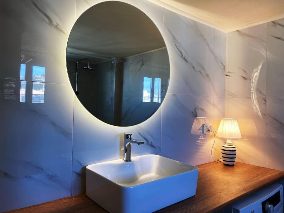 Athens Skylight Condo Ngoại thất bức ảnh